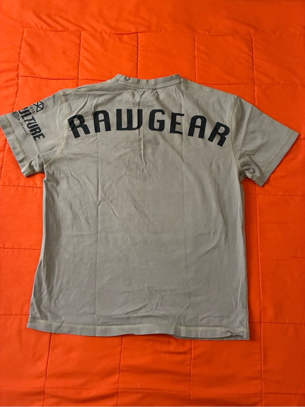 Rawgear Zoo Culture Workout Gymwear Oversized Beige Medium Graphic T-shirt